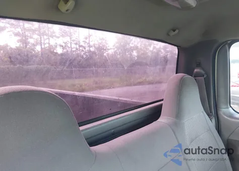 2004 Ford F-150 Heritage Xl/Xlt z USA, uszkodzony, nr VIN 2FTRF17W94CA68706